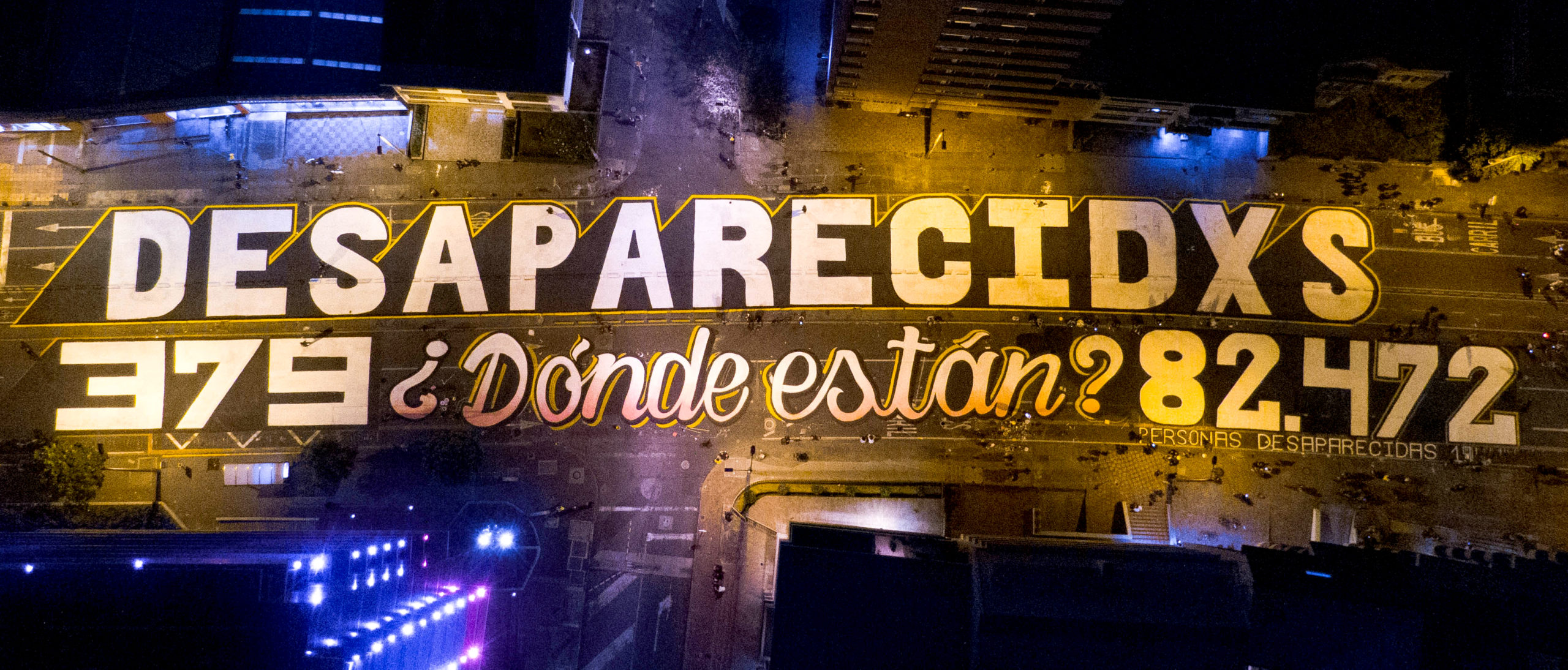 Desaparecidxs: mural gigante frente a la JEP